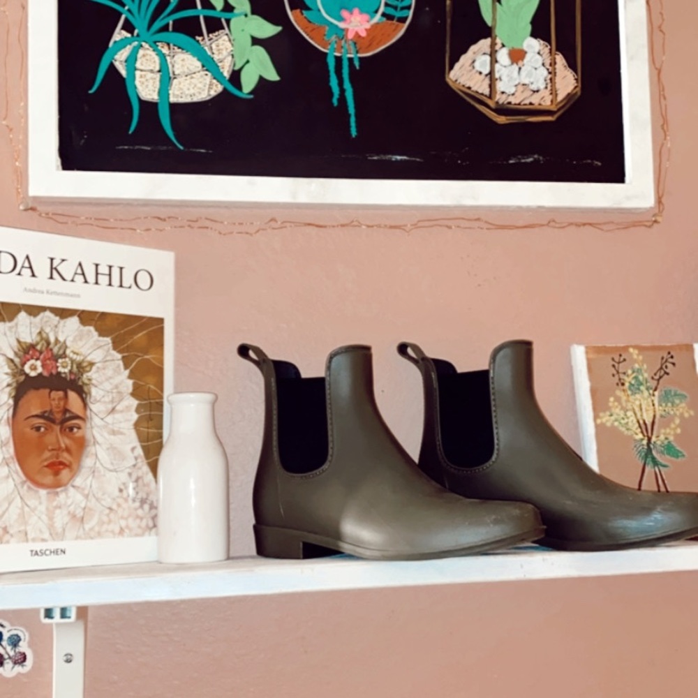 chelsea rain boots